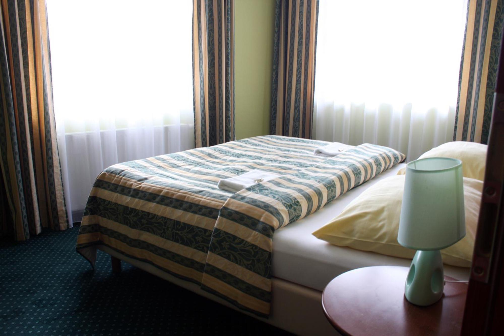 Hotel Terasa Frýdek-Místek Kültér fotó