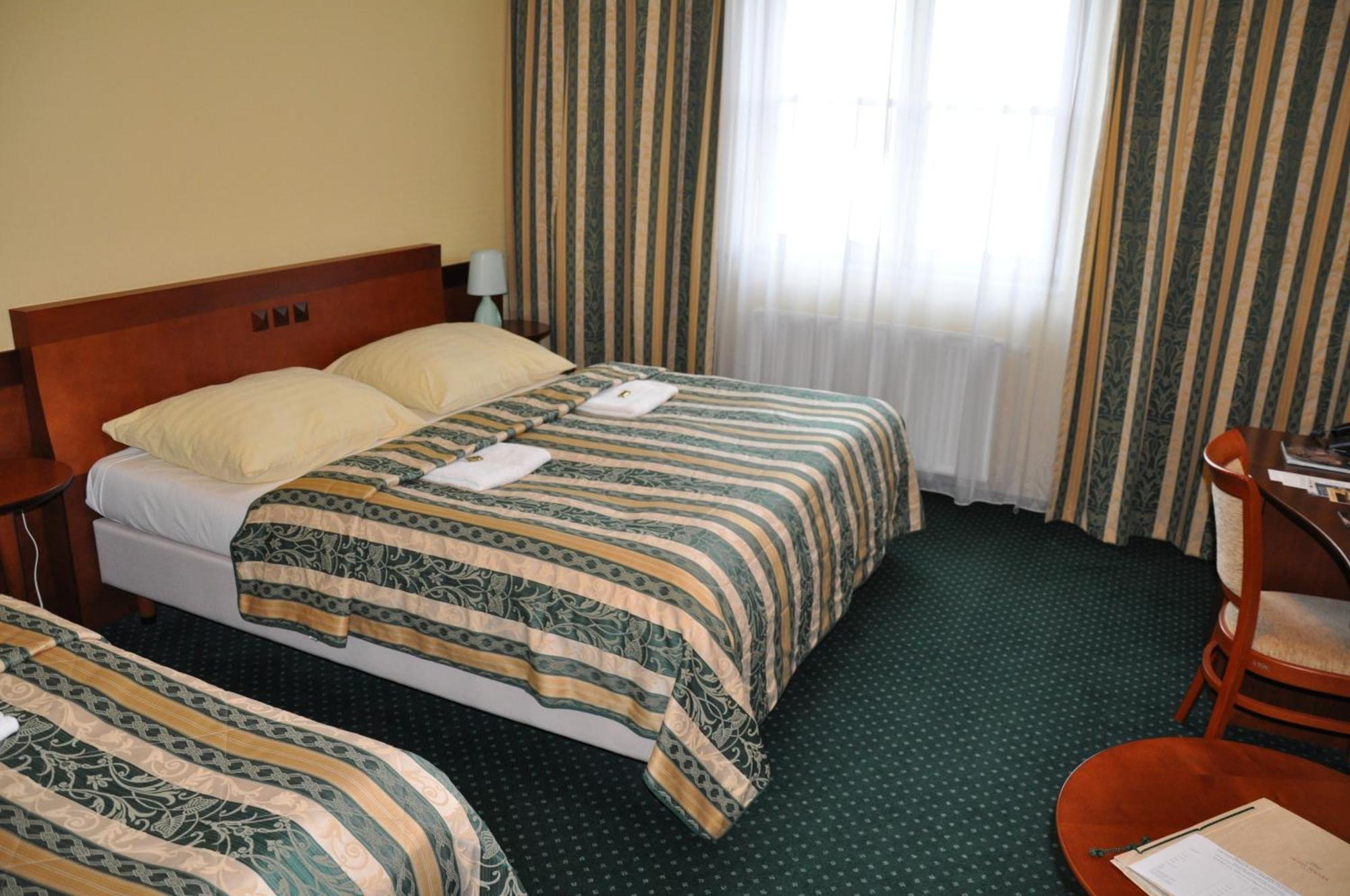 Hotel Terasa Frýdek-Místek Kültér fotó