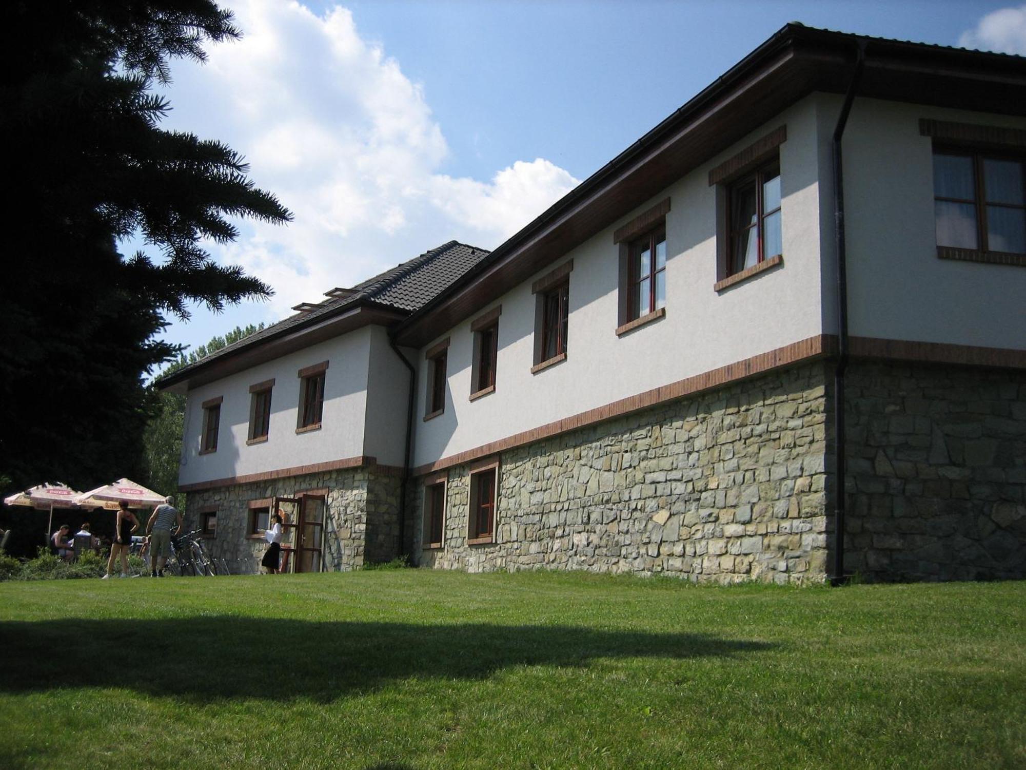 Hotel Terasa Frýdek-Místek Kültér fotó