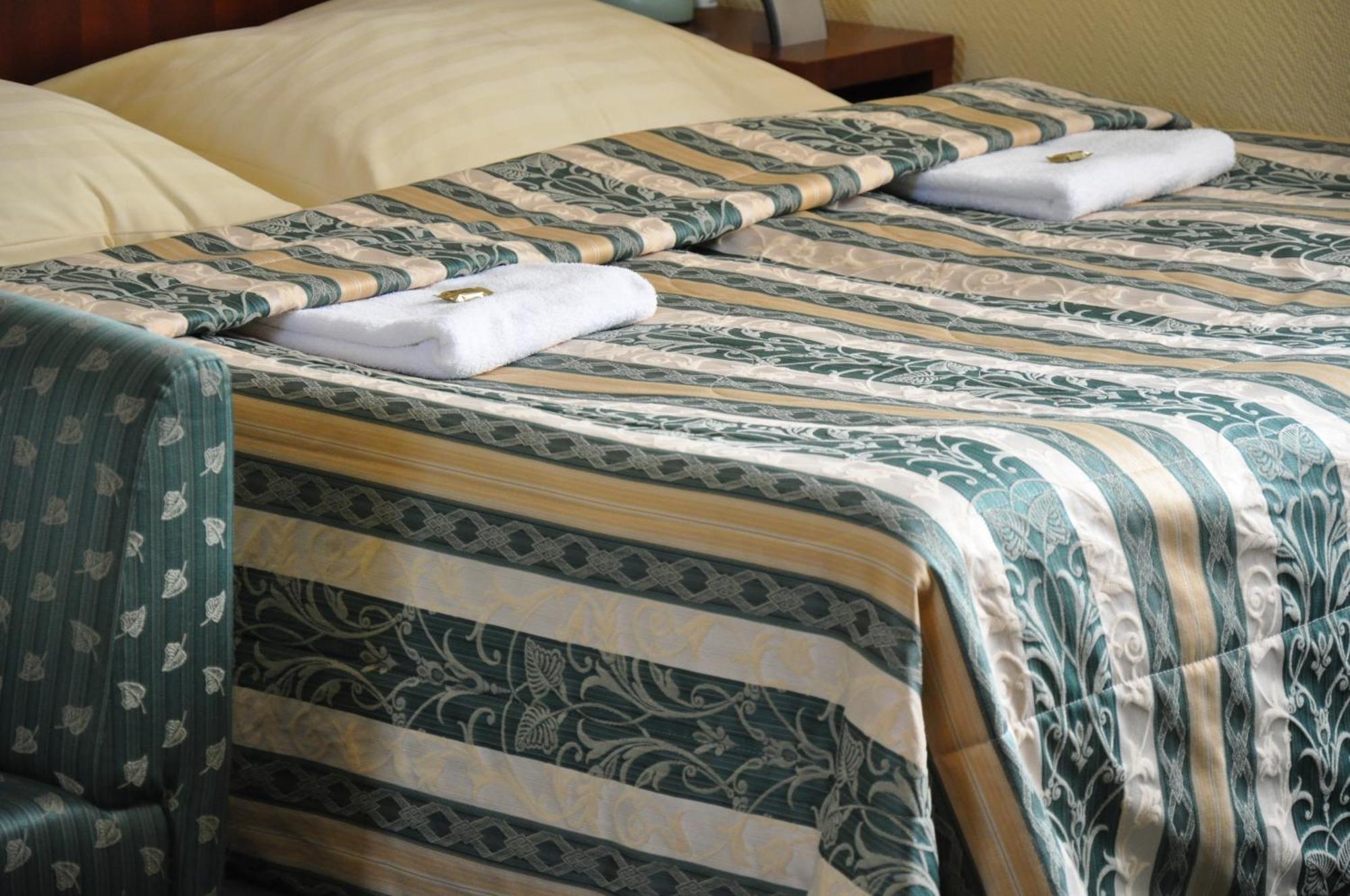 Hotel Terasa Frýdek-Místek Kültér fotó